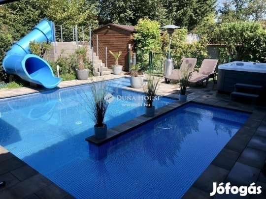 Vecsési eladó 198 nm-es ház