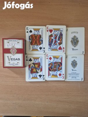 Vegas Grand plasztik póker kártya dobozában