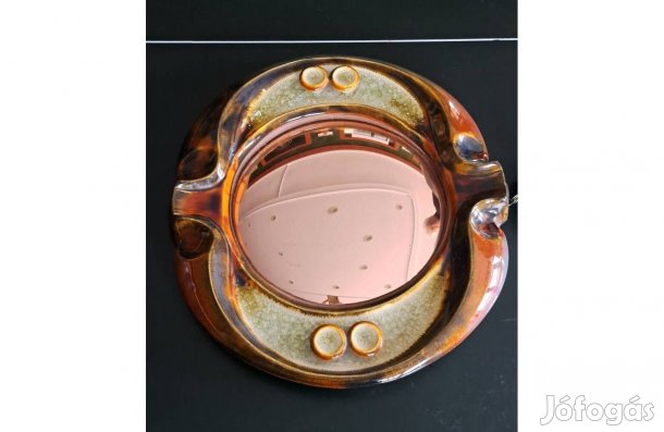 Végvári Gyula, képcsarnokos kerámia tükör