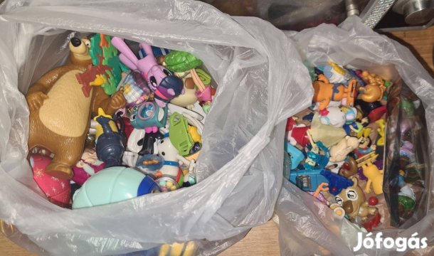 Vegyes kinder figurák