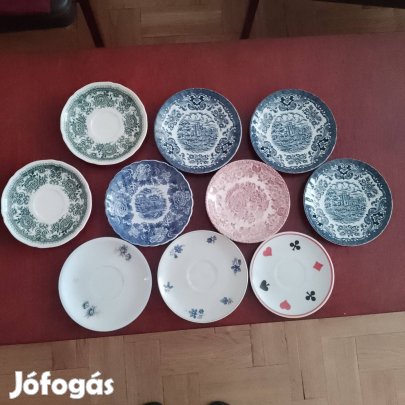 Vegyes porcelán csészealj szett hiánypótlásra