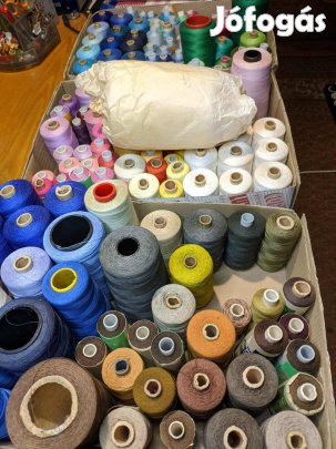 Vegyes régi varrócérna