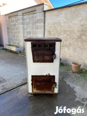 Vegyes tüzelésű Carbon kályha