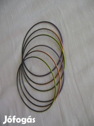 Vékony fém karkötők, színes - bizsu