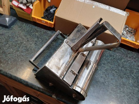 Vékonyágyas habarcsterítő kocsi