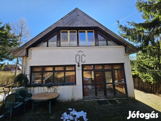 Velemben madárcsicsergős telken családi ház eladó