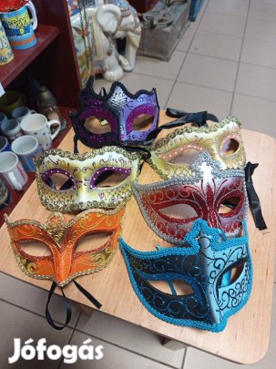 Velencei karneváli maszkok