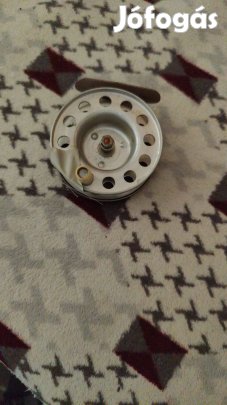 Vélhetően Szovjet gyártmányú tároló órsó