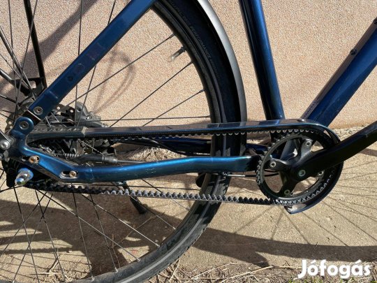 Velo de ville kerékpár, szíjhajtás, Shimano Alfine 11, tárcsafék