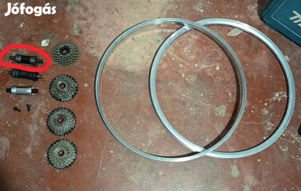 Velotech négyszögtengelyes monoblokk 124,5 mm