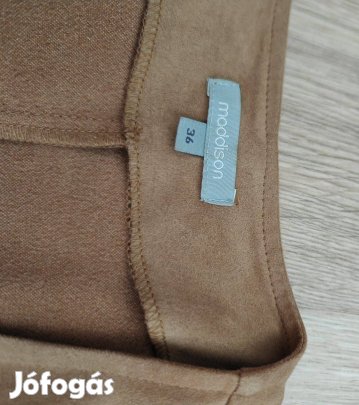 Velúrhatású női rövidujjú kardigán