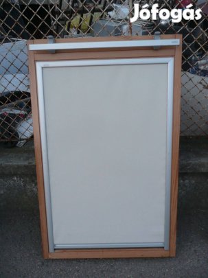 Velux 306 1000 tetőablakhoz árnyékoló és fogantyú