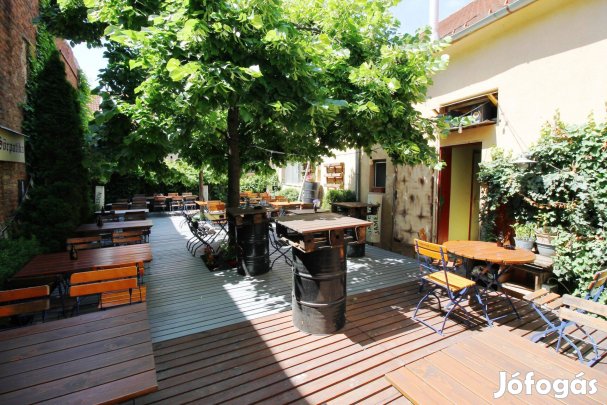 Vendéglátóegység teljes felszereléssel,jó forgalommal eladó