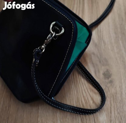 Vera Pelle valódi bőr sötétkék női kistáska