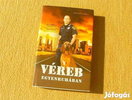 Véreb egyenruhában - Adam Devis Russ - Új könyv