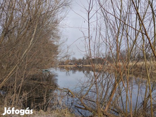 Veresegyház, Tópart, 52 m2-es, családi ház, 3 szobás, jó állapotú