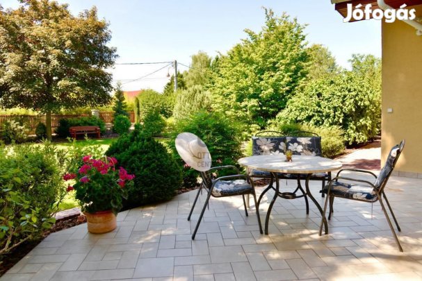 Veresegyházi eladó 220 nm-es ház