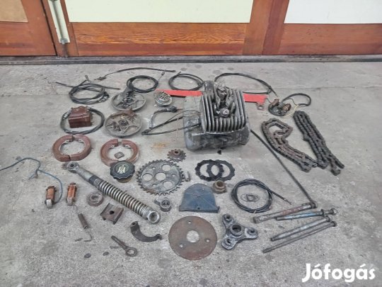 Verhovina 6 bontott blokk és alkatrészek