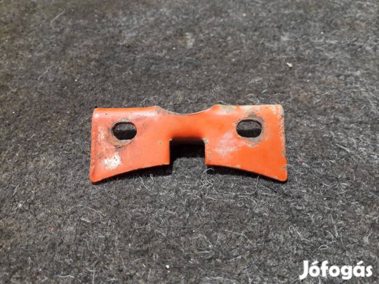 Verhovina 6 gyári benzintank leszorító fül idom