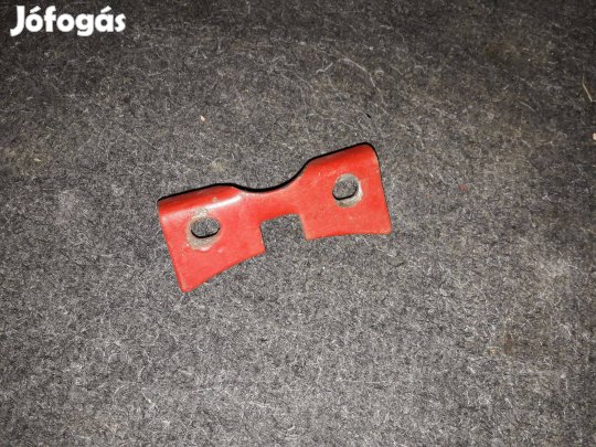 Verhovina 6 gyári benzintank leszorító fül idom (piros)