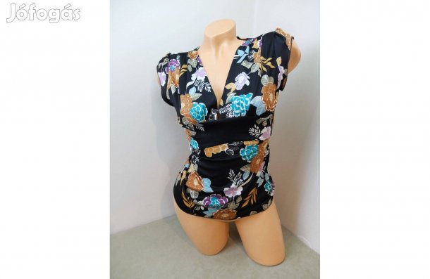 Vero Moda rövid ujjú fekete mintás női felső