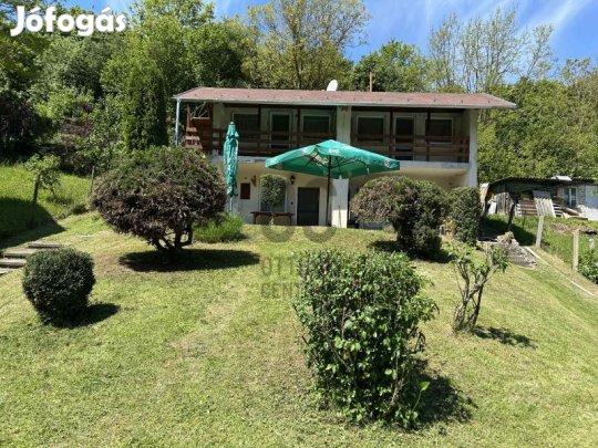 Verőcei otthon, ahol a kényelem és a nyugalom találkozik  3 szoba, cs