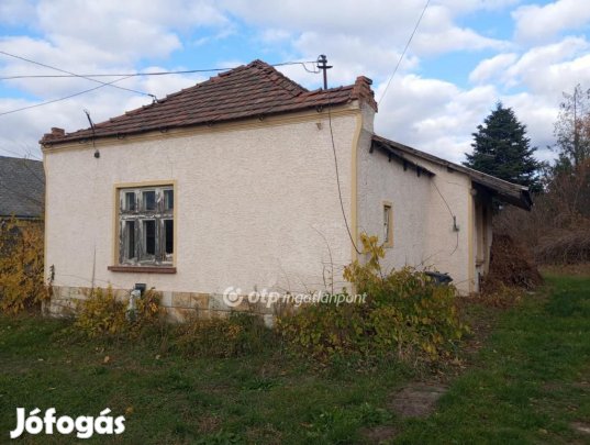Verpeléti 53 nm-es ház eladó