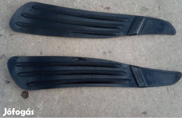 Vespa et taposó gumi