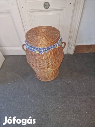 Vessző kosár fonott. Újszerű állapotban!