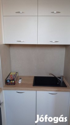 Veszprémben a Cserháton garzon hosszútávra kiadó