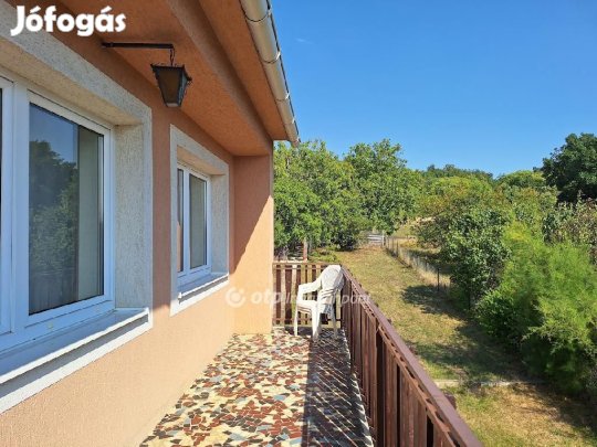 Veszprémfajszi 188 nm-es ház eladó