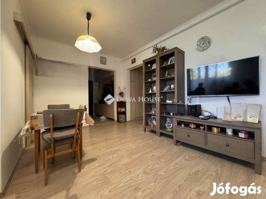 Veszprémi eladó 68 nm-es lakás