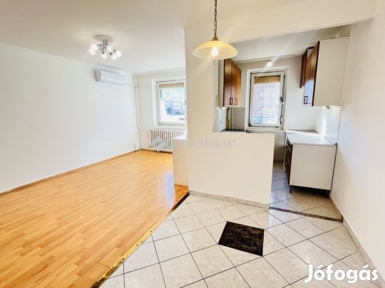 Veszprémi eladó 68 nm-es lakás