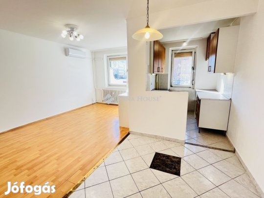 Veszprémi eladó 68 nm-es lakás