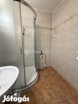 Veszprémi eladó 80 nm-es lakás