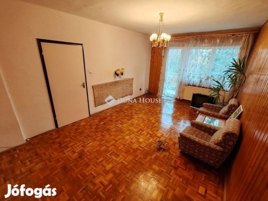 Veszprémi eladó 80 nm-es lakás