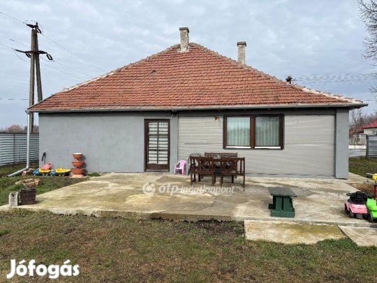 Vésztői 72 nm-es ház eladó