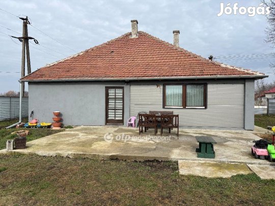 Vésztői eladó 72 nm-es ház