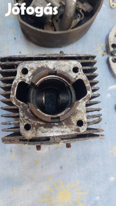 Veterán Babetta alkatrészek 