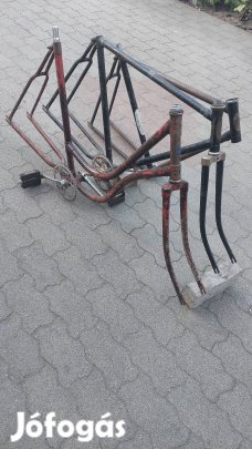 Veterán Lengyel kerékpár vázak