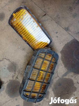 Veterán autó ködlámpa.