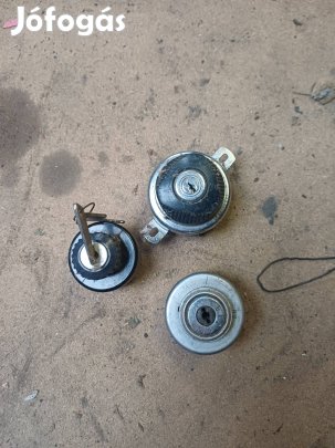 Veterán jármű gyújtás kapcsoló.