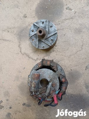 Veterán motor gyújtás.