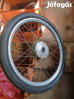 Veterán motor kerék.