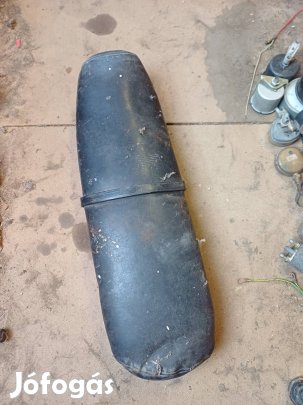 Veterán motor ülés.