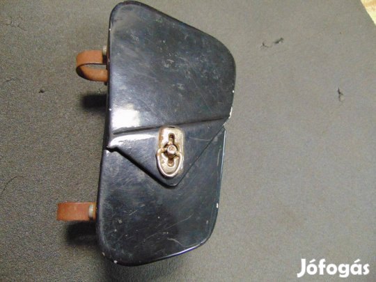 Veterán szerszámos doboz