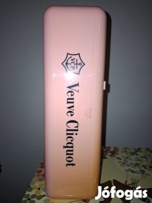 Veuve Clicquot Rosé Champagne ajándékdoboz