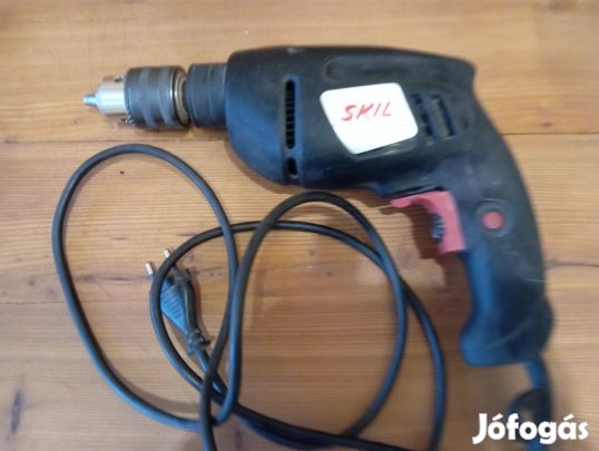 Vezetékes Skil fúró és tápegység 1413-H-T1 4900 Bp. 3. ker