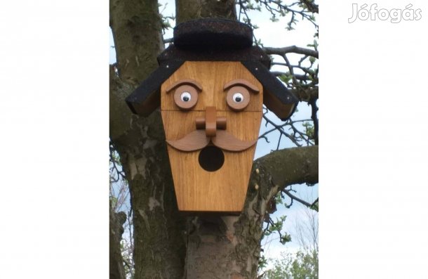 Vicces kinézetű madárodú 35X30-cm