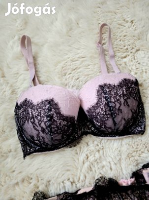Victoria's Secret melltartó (75/D) harisnyatartóval